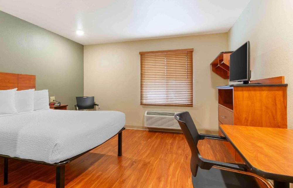 Standard Double Room - Non-Smoking interior